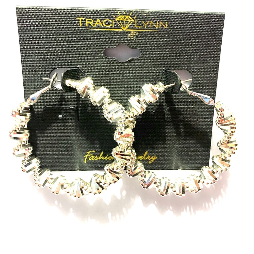 Traci Lynn Silver Metal Zig Zag Earrings